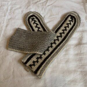 NEW - Icelandic wool socks